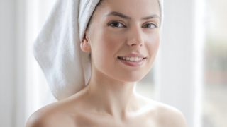 dekollete-kosmetik-beauty